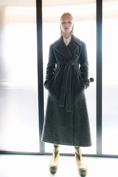 Look 8